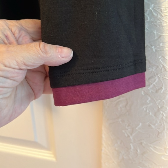 BALI XL LS Scoop Neck Criss Cross back Black w Purple,Purple w Black Top - Picture 8 of 10